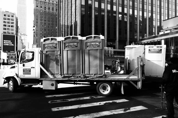 Best Portable restroom trailer rental  in Marysville, WA